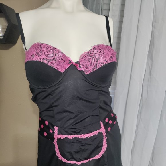 Adorable Little Maid Outfit - Picture 2 of 7